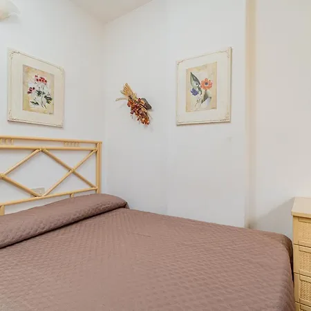 Porto San Paolo Apartments *