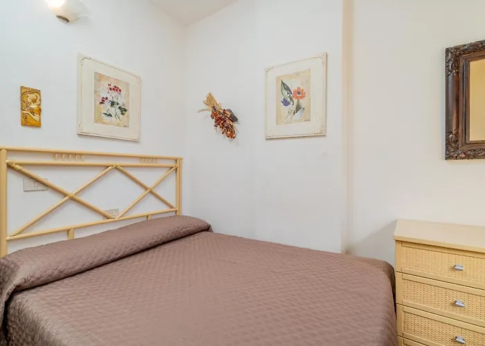 Porto San Paolo Apartments *