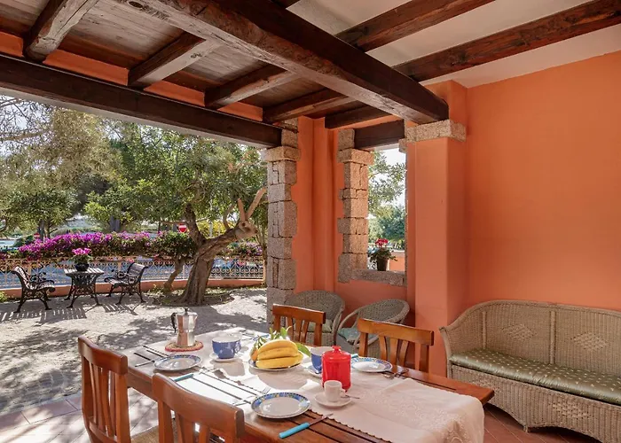 Porto San Paolo Apartments *