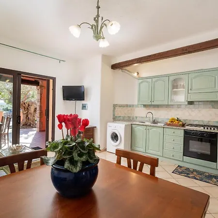 Apartamento Porto San Paolo Apartments