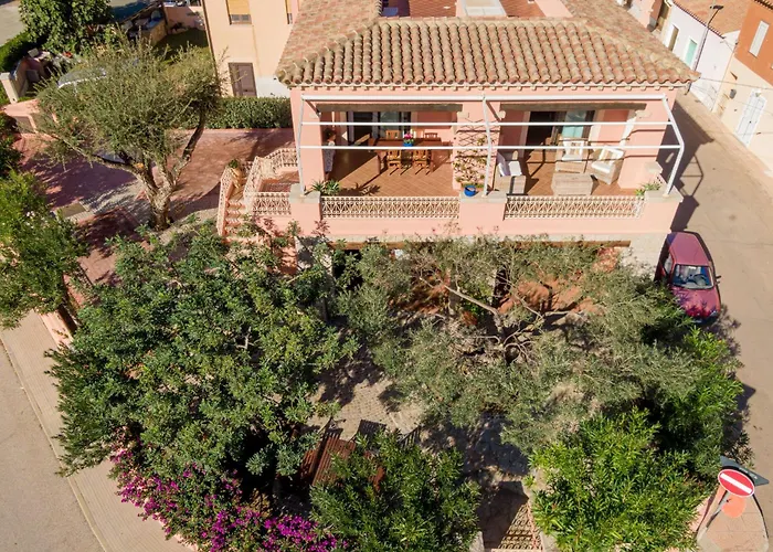 Porto San Paolo Apartments *